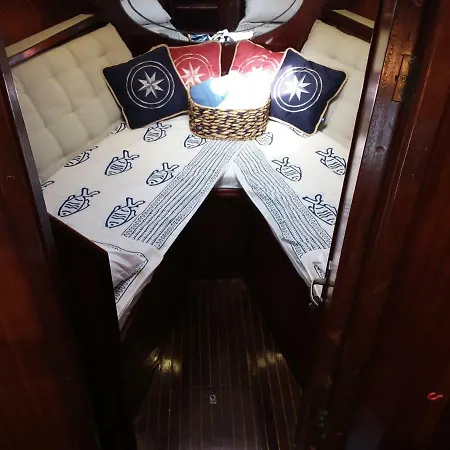 Costanza Boat Bateau-hôtel *